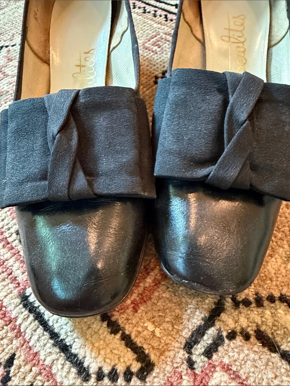 Socialites black leather